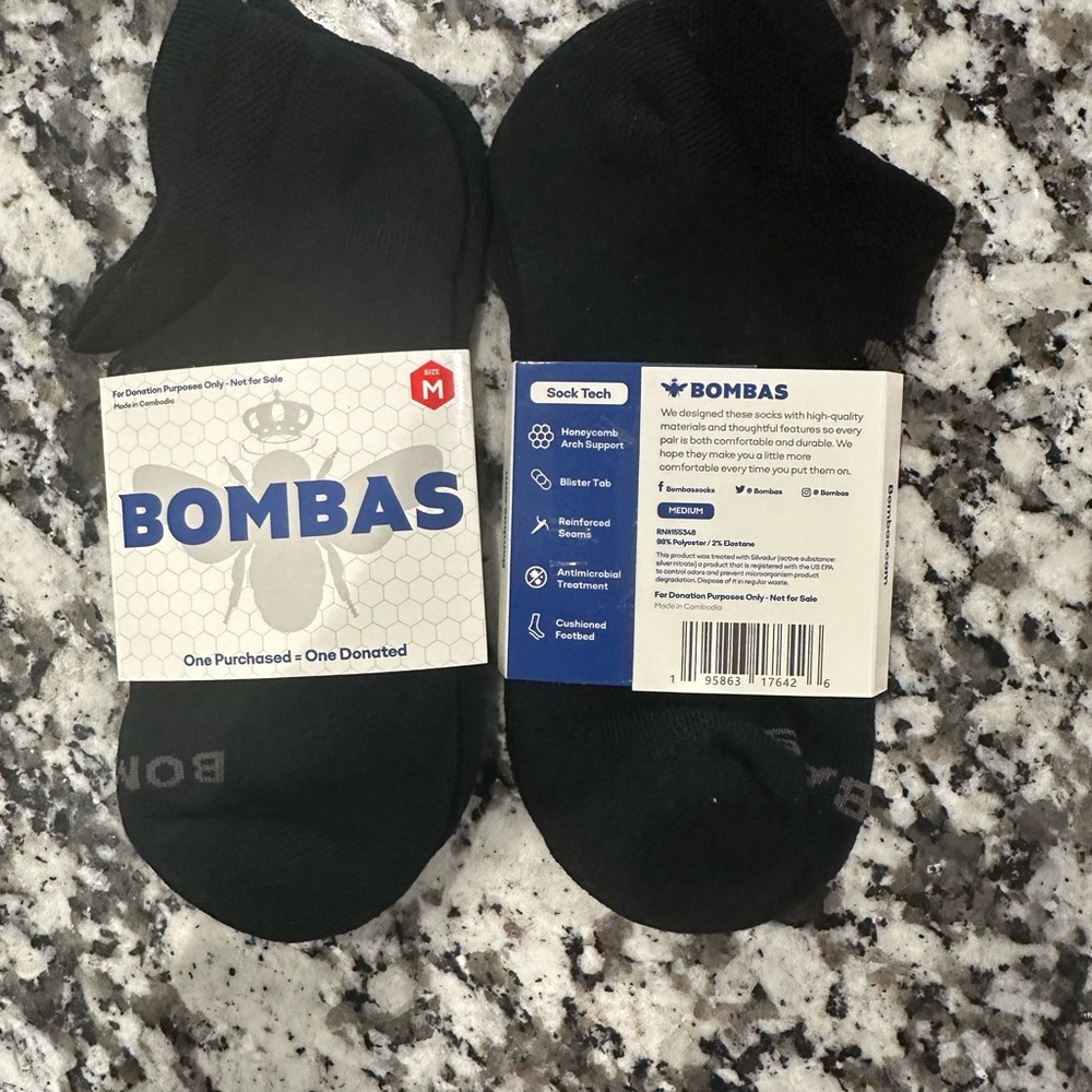 Bombas Black Ankle Socks Medium 2 Pairs Retails 14.00 each